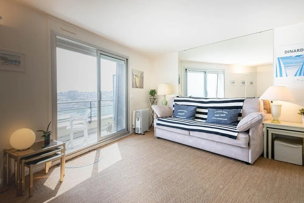 Residence Le Crystal Dinard 0*,  France