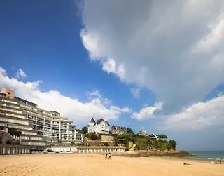 Apartment Residence Le Crystal Dinard France